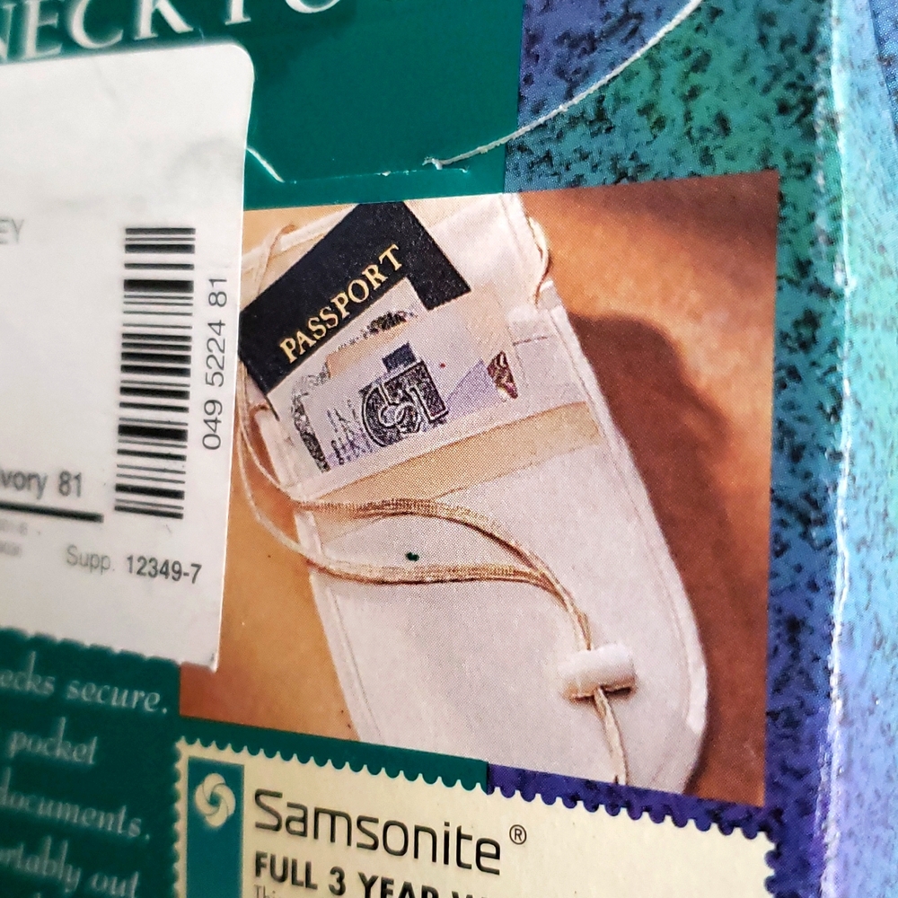 New Samsonite Travel Security Neck Pouch Money Passport Holder 3-Pocket Wallet - Picture 4 of 14